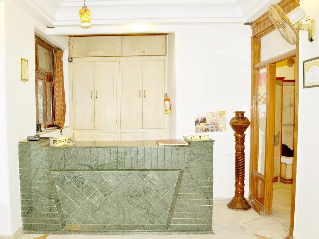 Sheela, 100m From Taj Mahal Agra (Uttar Pradesh)